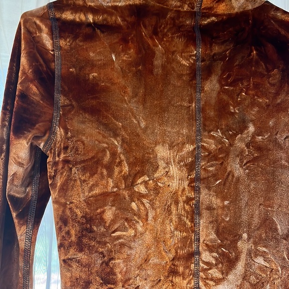 NWOT Wilfred Free Marble Velvet Orange Gold Top - Picture 6 of 6